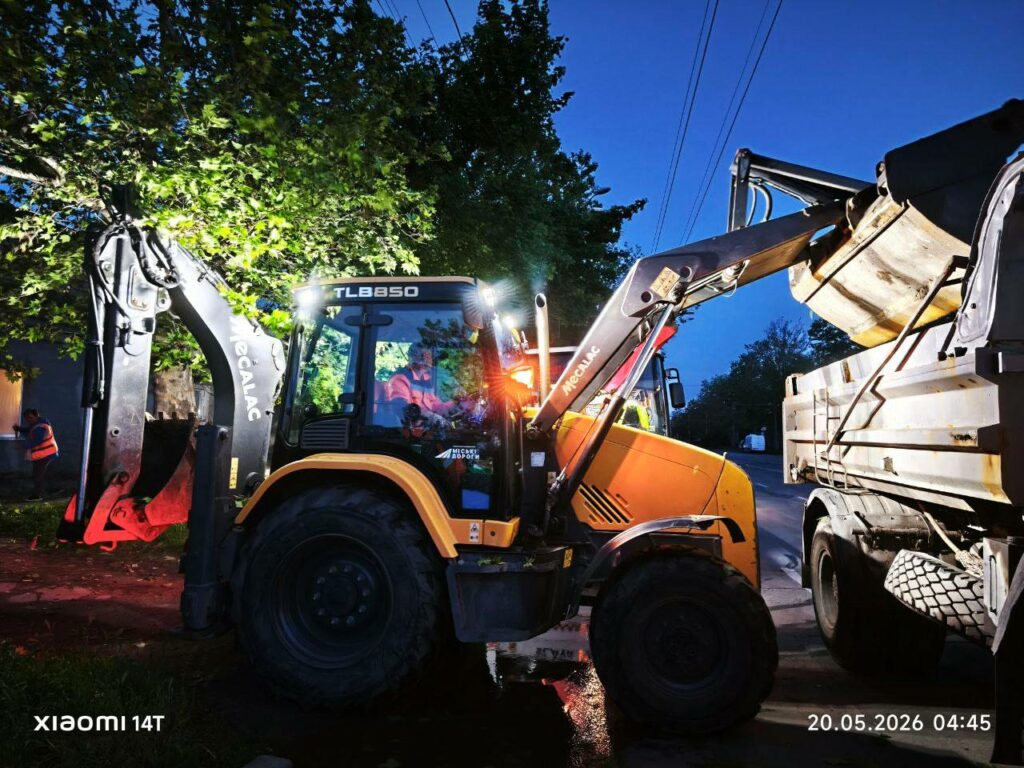 В Одесі через дронову атаку РФ пошкоджені житлові будинки та автівки В Одессе из-за дроновой атаки РФ повреждены жилые дома и автомобили