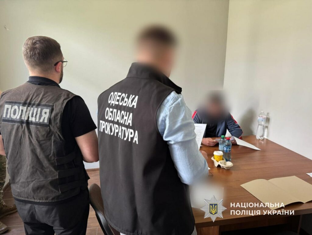 Блокував будівництво ВЕС заради 35 тисяч доларів: на Одещині затримали голову міськради Блокував будівництво ВЕС заради 35 тисяч доларів: на Одещині затримали голову міськради