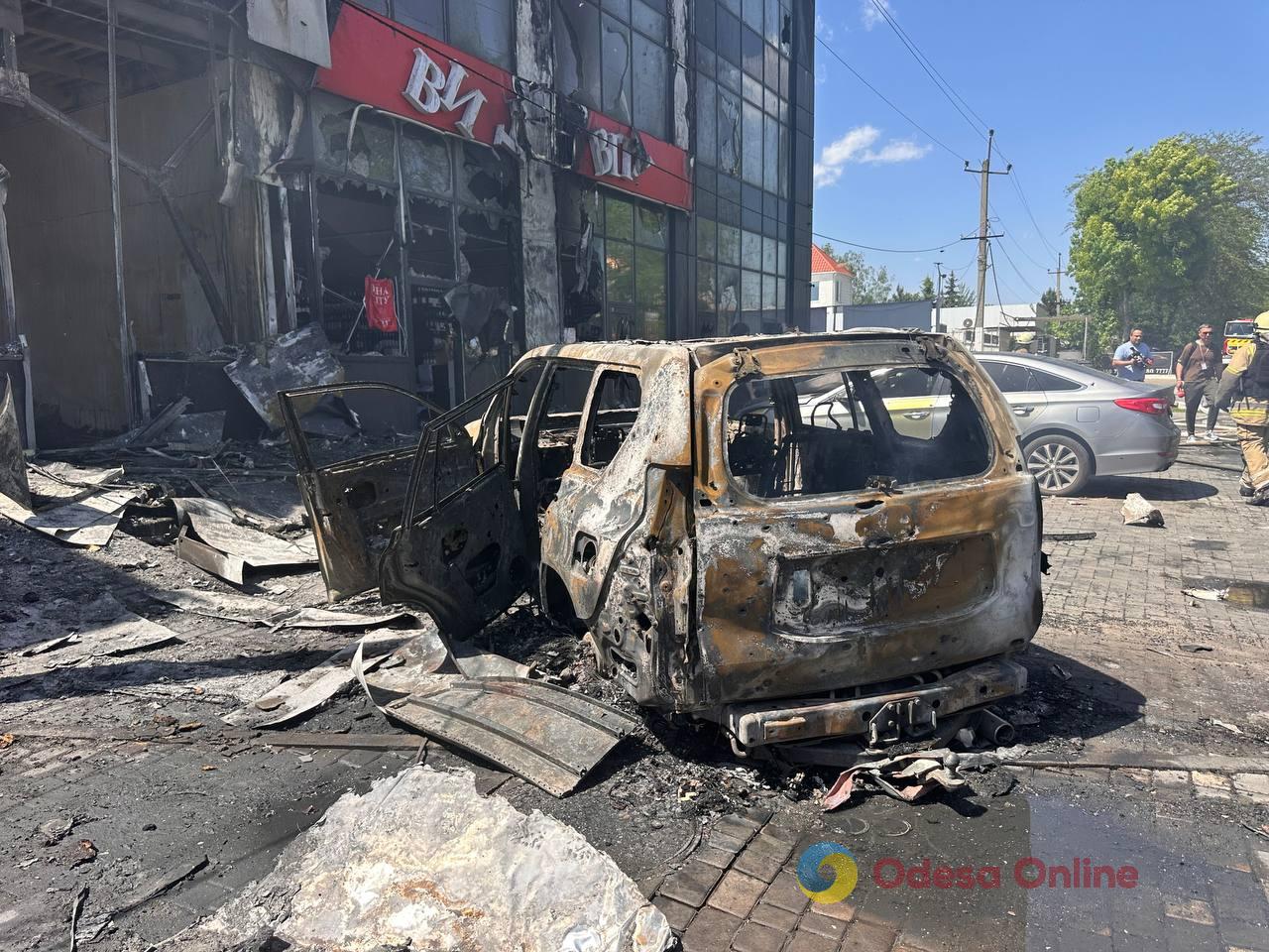РФ атаковала гражданскую инфраструктуру в Одесском районе — пострадали восемь человек, в том числе ребенок