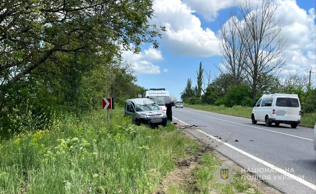 Невдалий обгін на трасі Одеса – Рені: у ДТП постраждали двоє дітей
