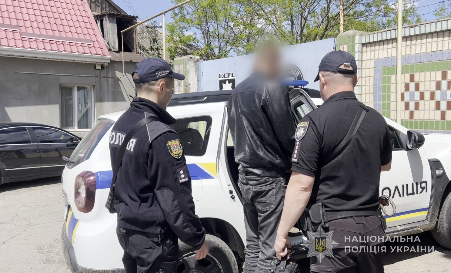 Закопав тіло в лісосмузі: на Одещині чоловіка підозрюють у вбивстві знайомого Закопав тіло в лісосмузі: на Одещині чоловіка підозрюють у вбивстві знайомого