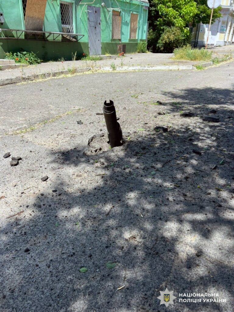 В Херсонской области из-за обстрелов погиб человек и ранены 19 жителей