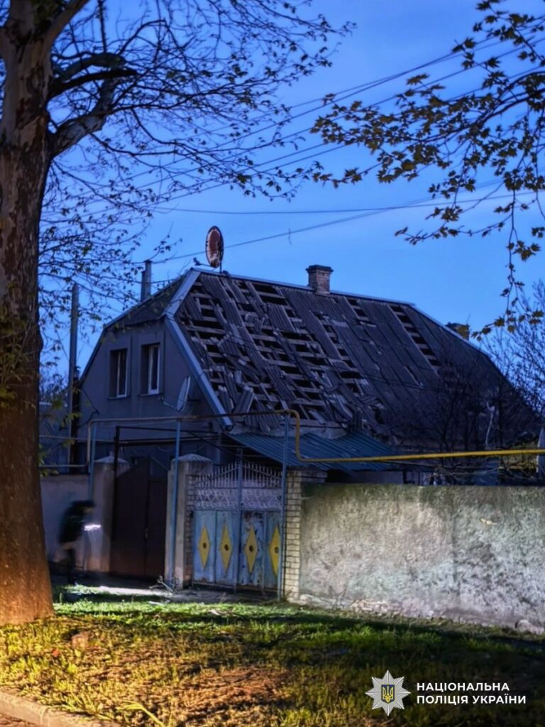 На Херсонщині внаслідок ворожих обстрілів одна людина загинула та 12 поранені На Херсонщині внаслідок ворожих обстрілів одна людина загинула та 12 поранені