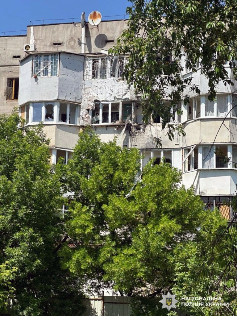 В Херсонской области из-за обстрелов погиб человек и ранены 19 жителей