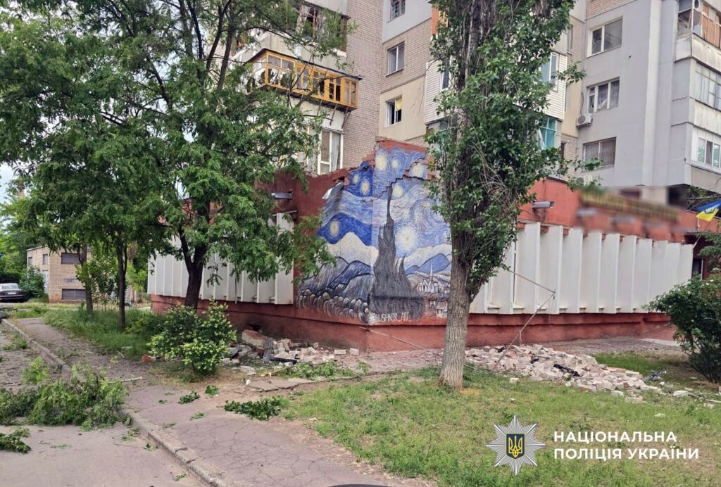 В Херсонской области из-за обстрелов погиб человек и ранены 19 жителей