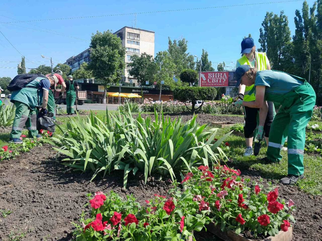 В Одесі тисячі квітів висадять на площі Трибуни Героїв