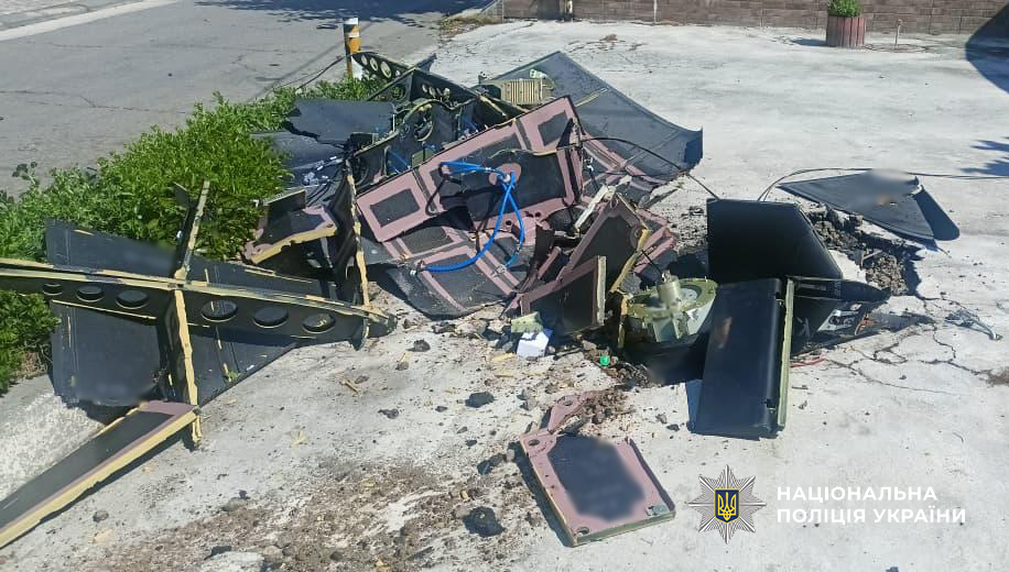 В Одесі та Чорноморську вибухотехніки знешкодили ворожі дрони із бойовими частинами В Одесі та Чорноморську вибухотехніки знешкодили ворожі дрони із бойовими частинами