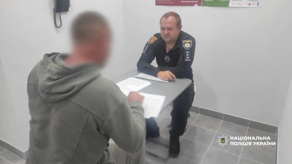 На Одещині чоловік із гвинтівки поранив 15-річну дівчину На Одещині чоловік із гвинтівки поранив 15-річну дівчину