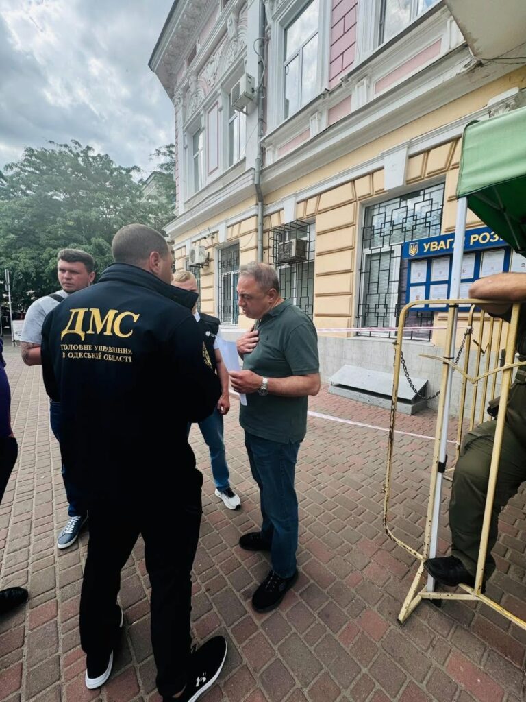 В Одессе директора ресторана «Туркуаз» лишили вида на жительство после конфликта на Дерибасовской