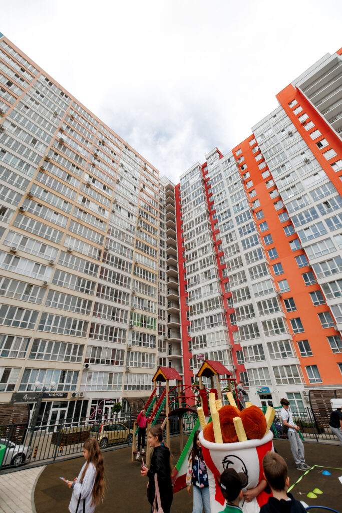 В Одесі відкрили новий патіо-простір «А02»: як пройшло масштабне дитяче свято в ЖК «Акварель 2» В Одесі відкрили новий патіо-простір «А02»: як пройшло масштабне дитяче свято в ЖК «Акварель 2»
