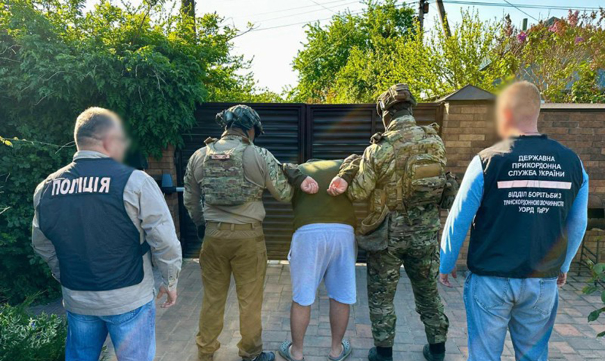 Перевозчика из Измаила подозревают в переправке мужчин в Молдову Перевозчика из Измаила подозревают в переправке мужчин в Молдову