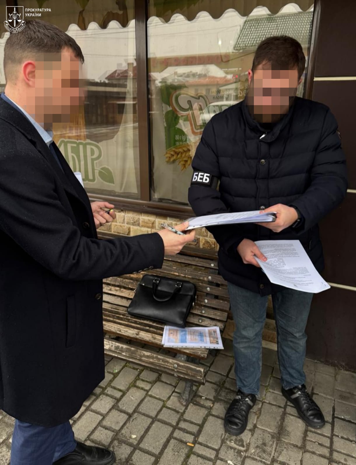 В Одессе передали в суд дело о присвоении 20 миллионов гривен на светофорах В Одессе передали в суд дело о присвоении 20 миллионов гривен на светофорах
