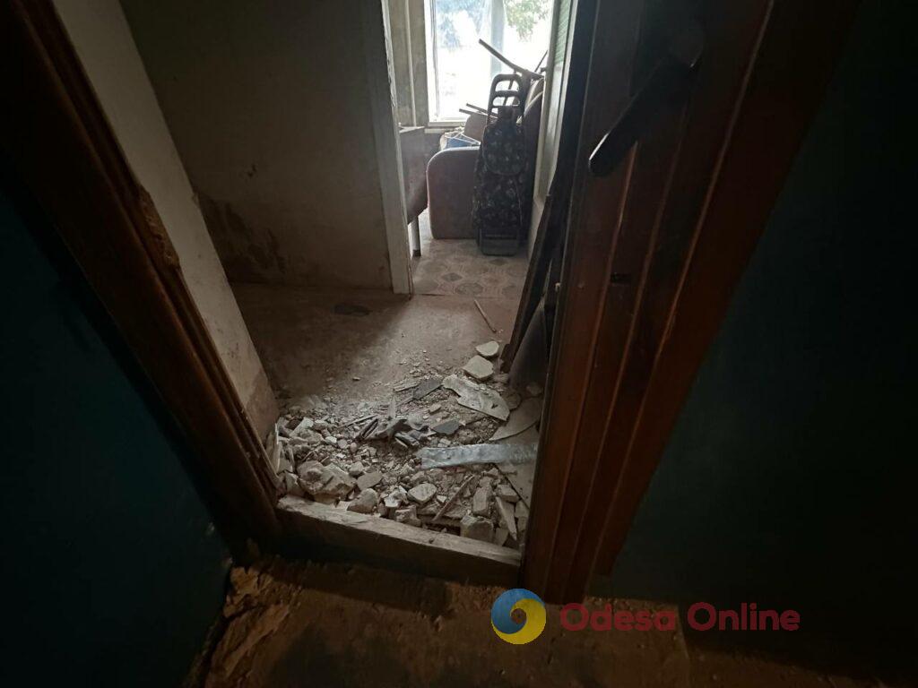 Через обстріл в Одесі спалахнули два будинки: свідчення очевидців та фото наслідків