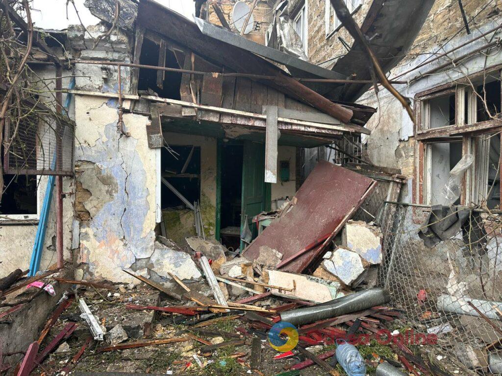 Через обстріл в Одесі спалахнули два будинки: свідчення очевидців та фото наслідків