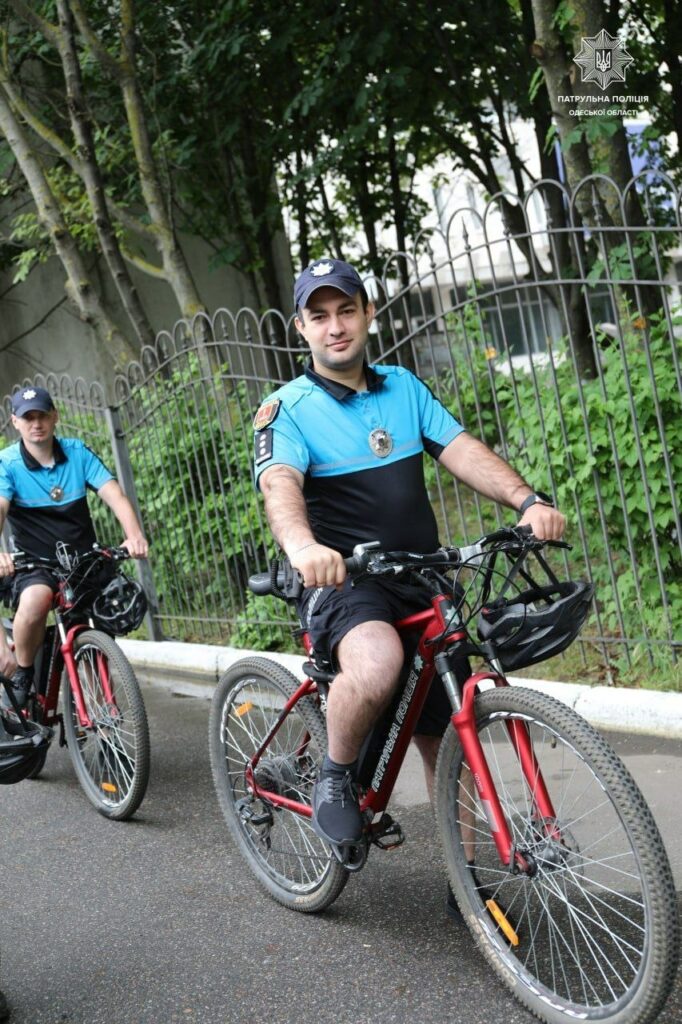 На вулиці Одеси повернувся мобільний велопатруль: де чергуватимуть і як допомагатимуть На вулиці Одеси повернувся мобільний велопатруль: де чергуватимуть і як допомагатимуть