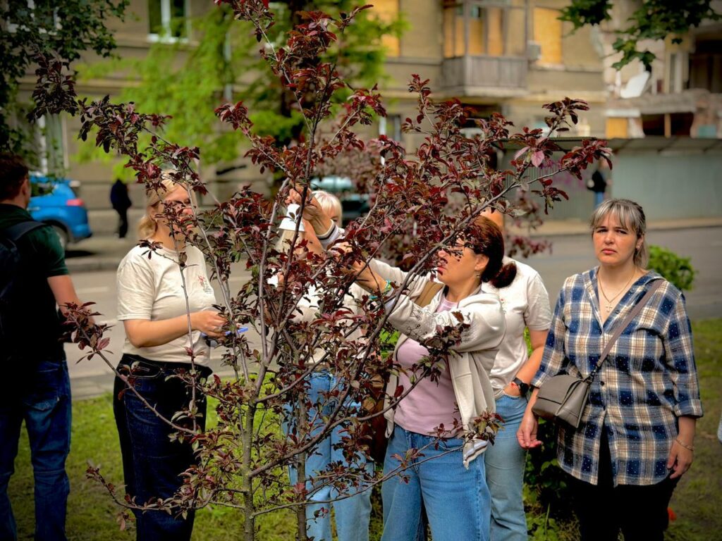 В Одессе заложили яблоневый сад в память о погибших в результате агрессии РФ детях