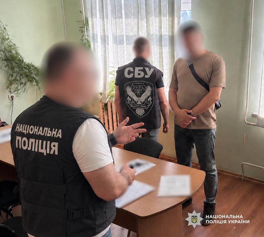 Посадовця «Одеської залізниці» підозрюють у зловживанні впливом