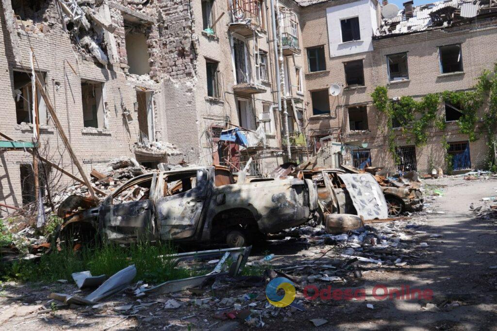 Без газу, води та світла: як виживає Дружківка — місто, якого майже не залишилося Без газа, воды и света: как выживает Дружковка — город, которого почти не осталось
