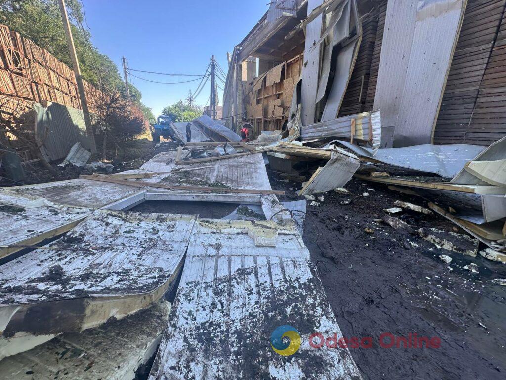 «Балістика зруйнувала наше підприємство»: фермери Одещини розповіли про наслідки ворожого удару «Баллистика разрушила наше предприятие»: фермеры Одесской области рассказали о последствиях вражеского удара