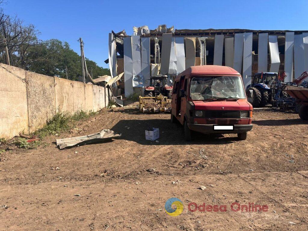 «Балістика зруйнувала наше підприємство»: фермери Одещини розповіли про наслідки ворожого удару «Баллистика разрушила наше предприятие»: фермеры Одесской области рассказали о последствиях вражеского удара