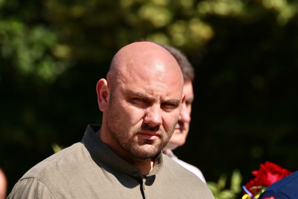 День Конституції: в Одесі поклали квіти до Меморіалу борцям за Україну