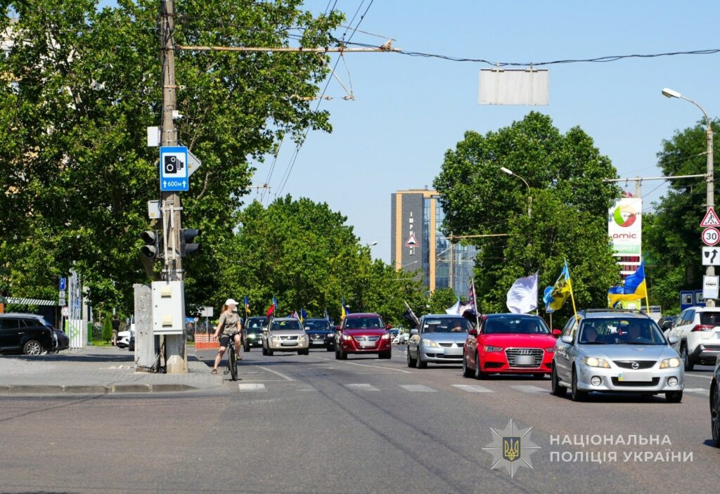 «Маршрутом памяти»: по Одессе проехала автоколонна в честь погибших защитников Украины