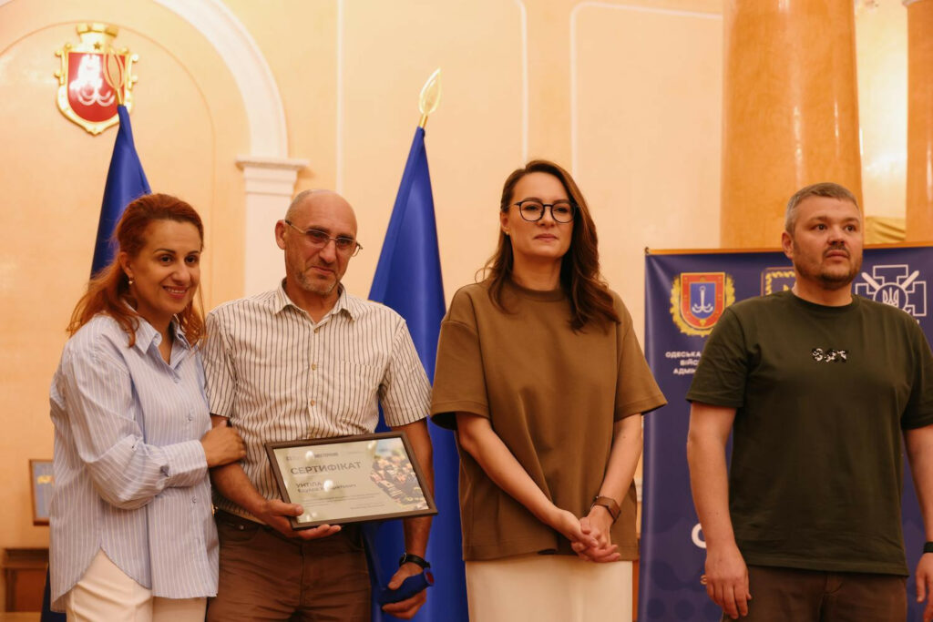 87 родин захисників отримали сертифікати на житло в Одесі