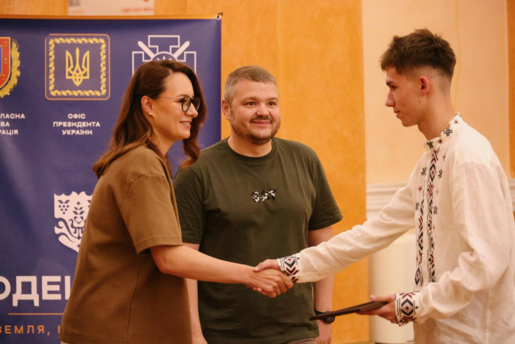 87 родин захисників отримали сертифікати на житло в Одесі