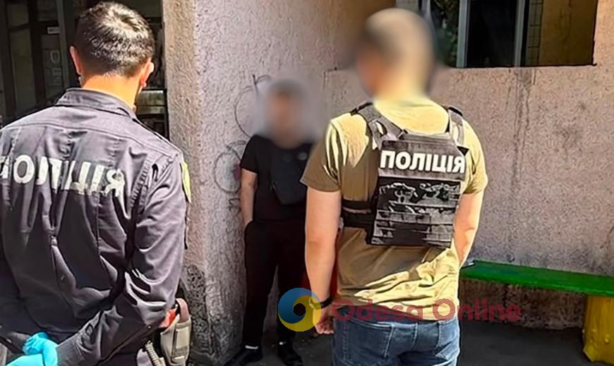 В Одесі затримали чоловіка з партією психотропу PVP В Одесі затримали чоловіка з партією психотропу PVP