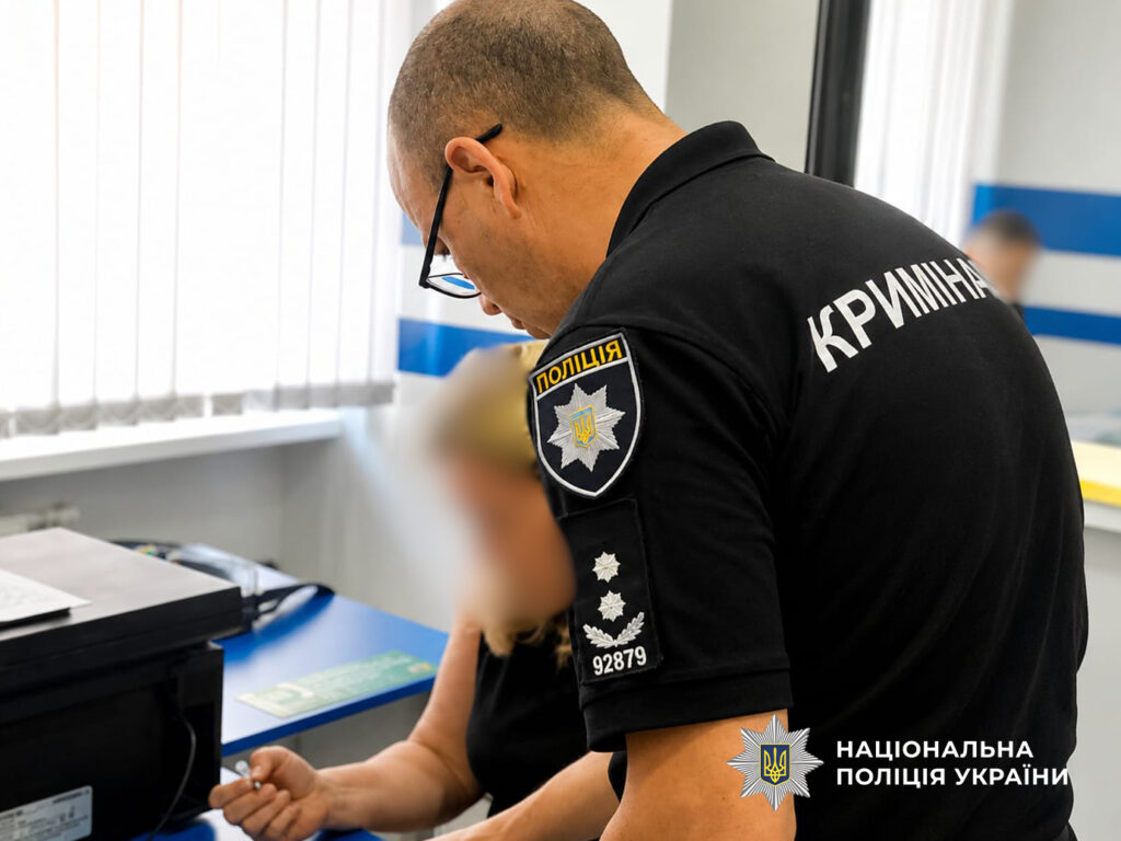 Соціальну працівницю судитимуть на Одещині за привласнення пенсій померлих підопічних інтернату