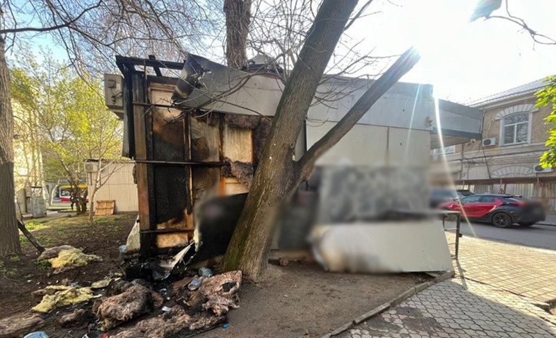 В Одесі чоловіку повідомили про підозру у підпалі квіткового павільйону