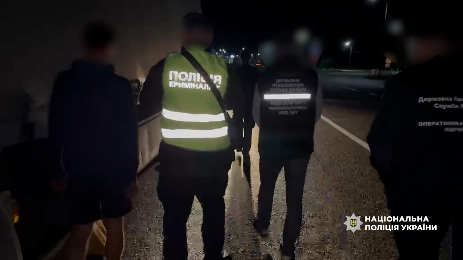 В Одесской области военнослужащего пытались перевезти через границу в двойном дне фуры В Одесской области военнослужащего пытались перевезти через границу в двойном дне фуры
