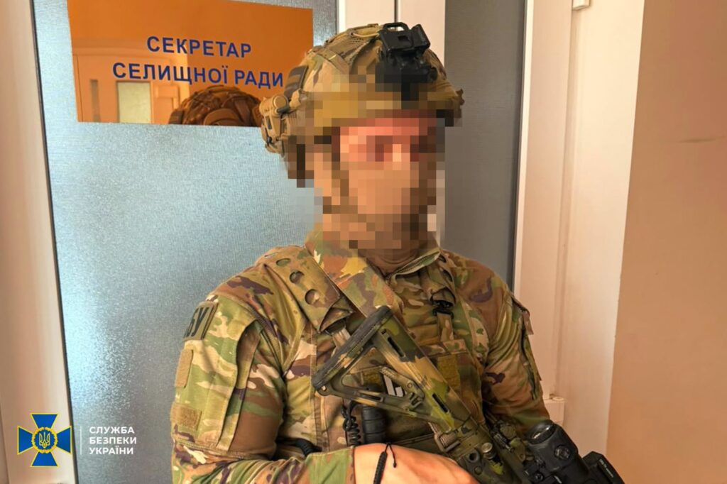СБУ задержала заместителя главы Одесского облсовета на вымогательстве 50 тысяч долларов СБУ задержала заместителя главы Одесского облсовета на вымогательстве 50 тысяч долларов