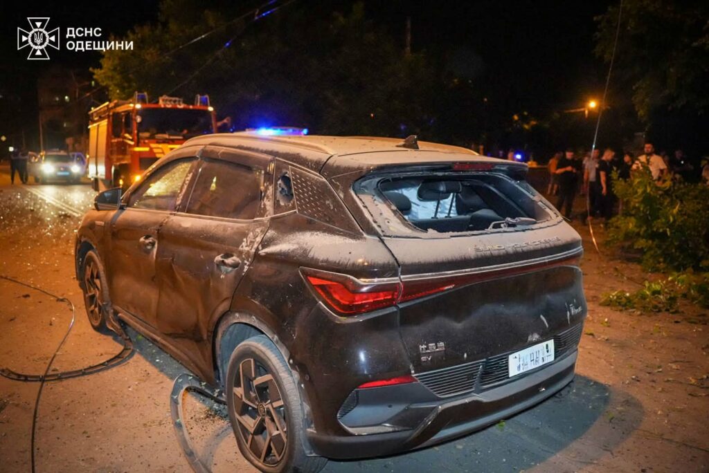 Ракетний удар по Одесі: серед жертв — мати, яка гуляла з дітьми в парку