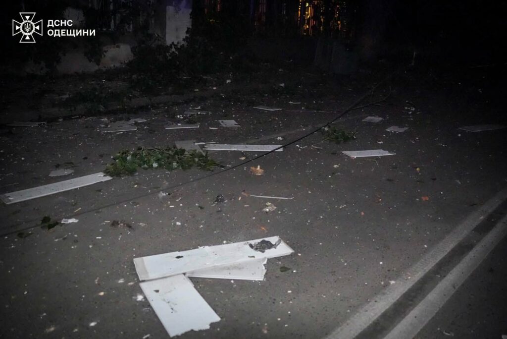 Ракетний удар по Одесі: серед жертв — мати, яка гуляла з дітьми в парку