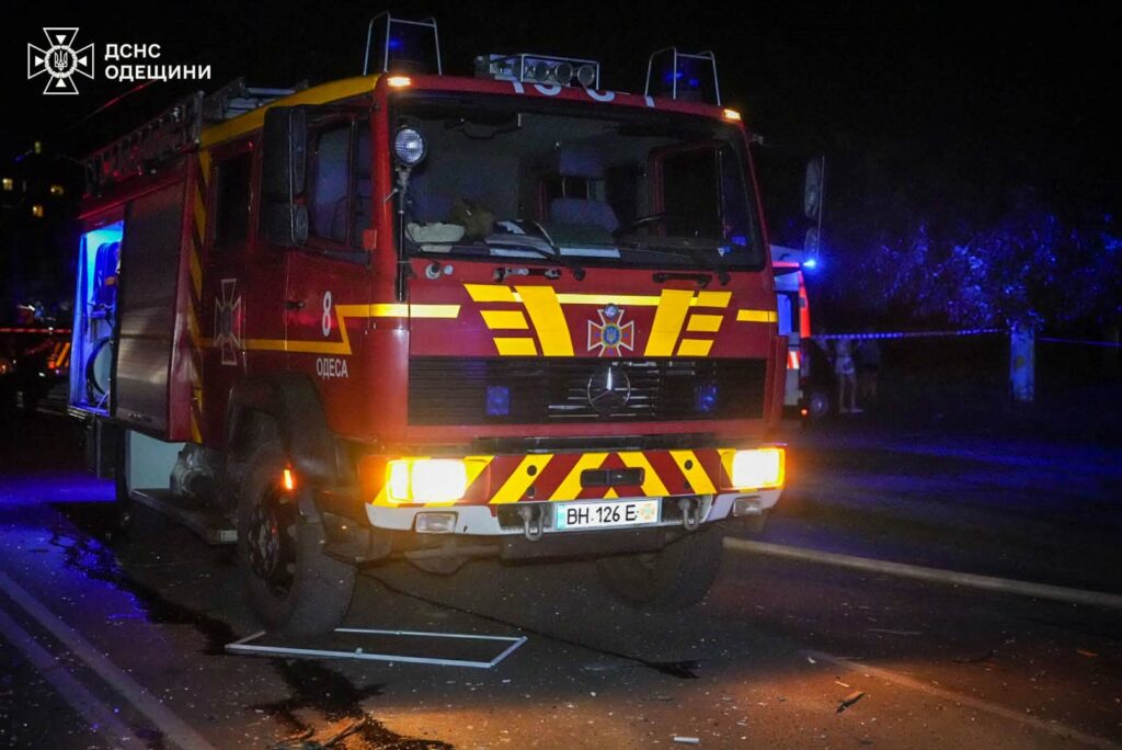 Ракетний удар по Одесі: серед жертв — мати, яка гуляла з дітьми в парку