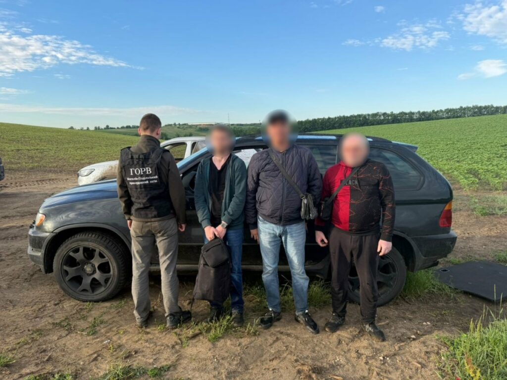 Одессит организовал маршрут в Молдову для мужчин