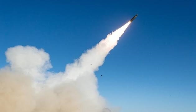 РФ нанесла ракетный удар по жилому сектору в Одесском районе