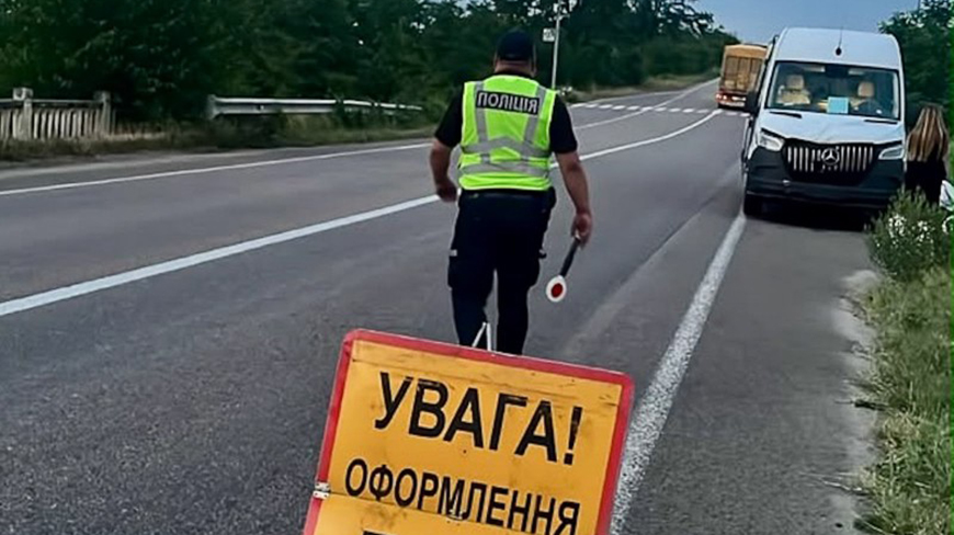 В Измаильском районе микроавтобус сбил 13-летнего пешехода — ребенок погиб на месте