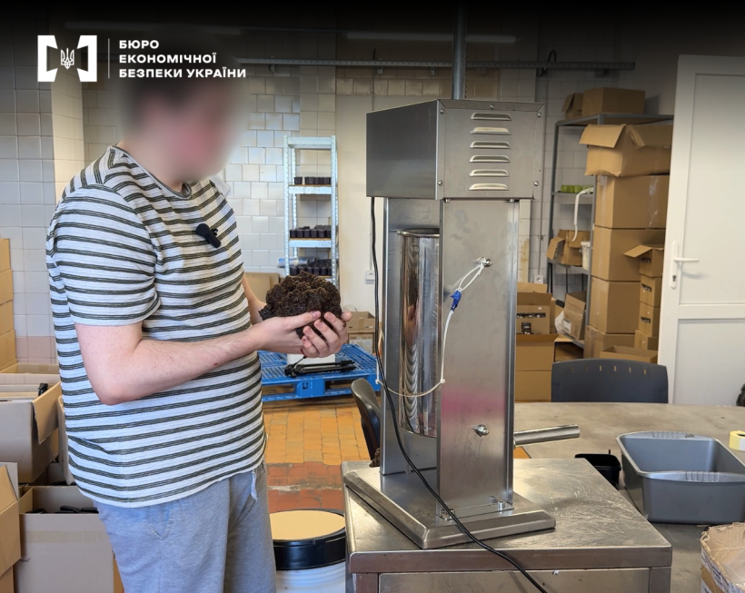 В Одессе вынесли приговоры организаторам незаконной продажи кальянного табака В Одессе вынесли приговоры организаторам незаконной продажи кальянного табака