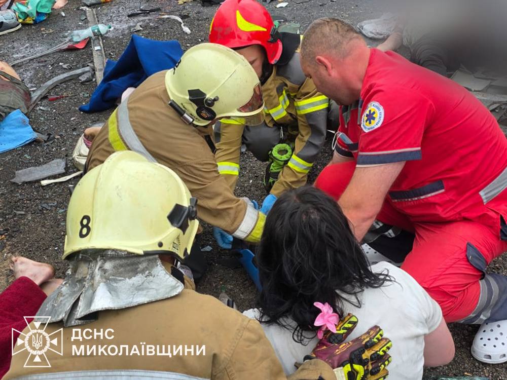 Автокатастрофа на трассе Одесса — Николаев: количество погибших возросло до 12 Автокатастрофа на трассе Одесса — Николаев: количество погибших возросло до 12
