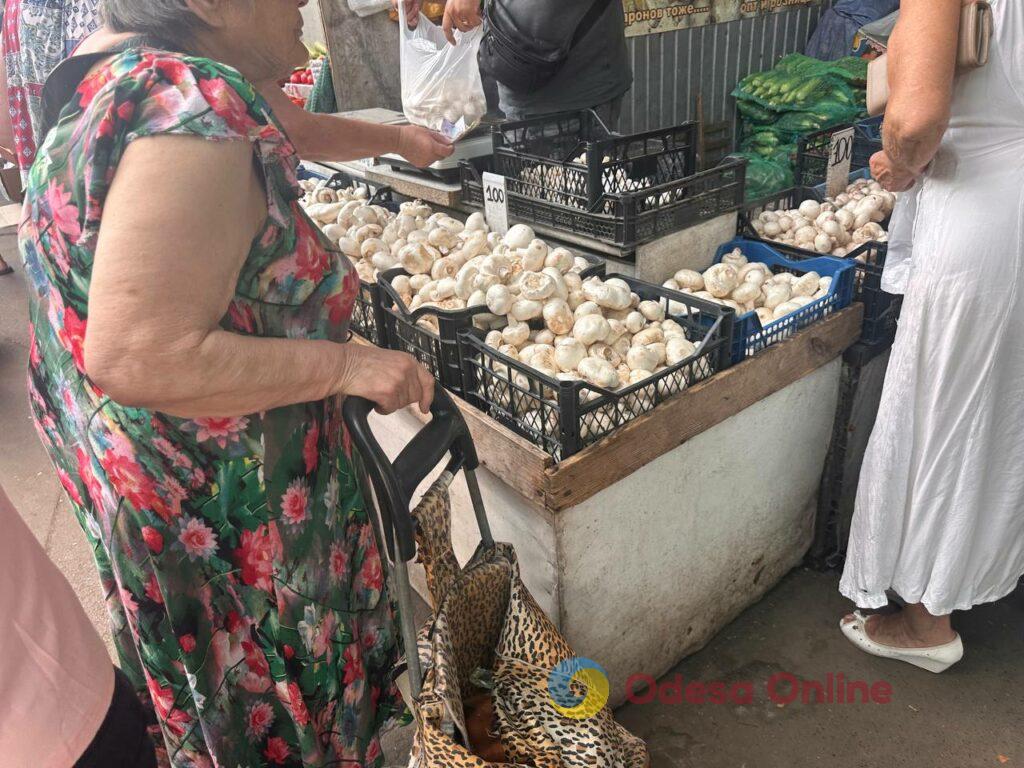 Кабачок, диня та локшина: актуальні ціни на одеському «Привозі» Кабачок, диня та локшина: актуальні ціни на одеському «Привозі»