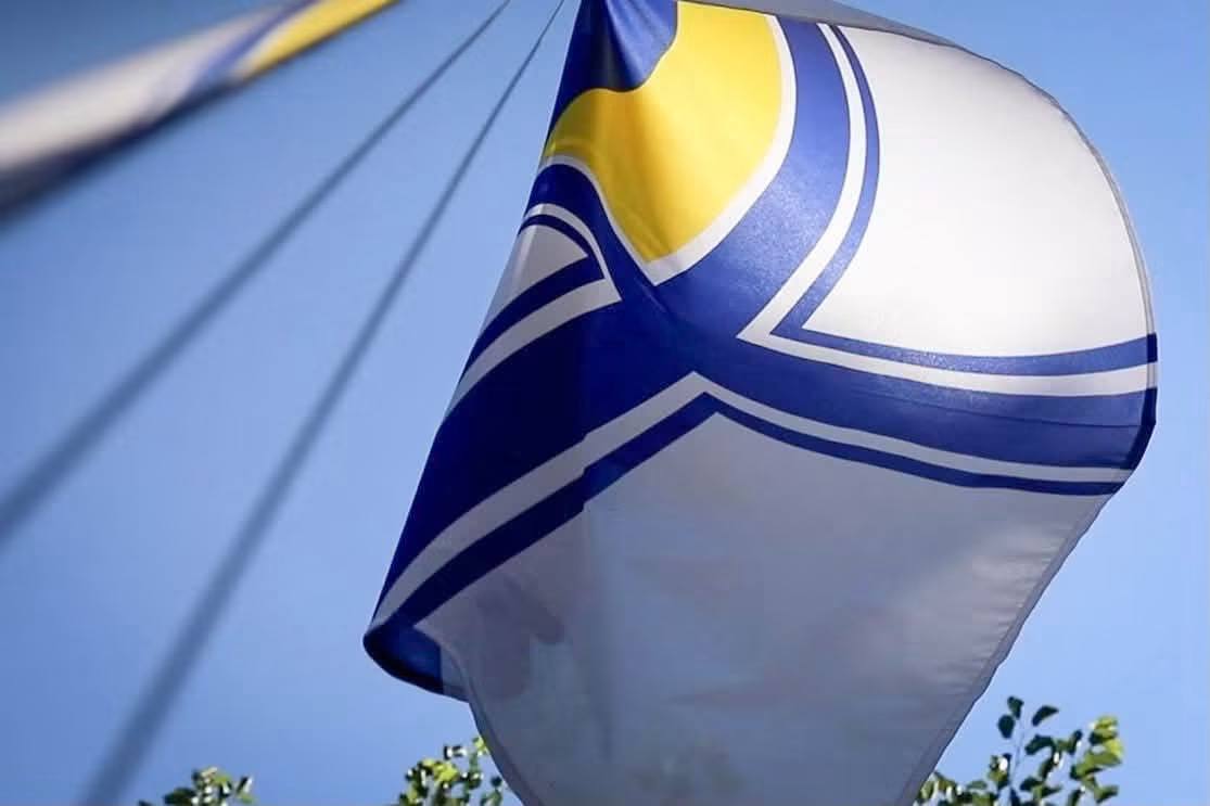 Прапор ВМС підняли на Біржовій площі в Одесі
