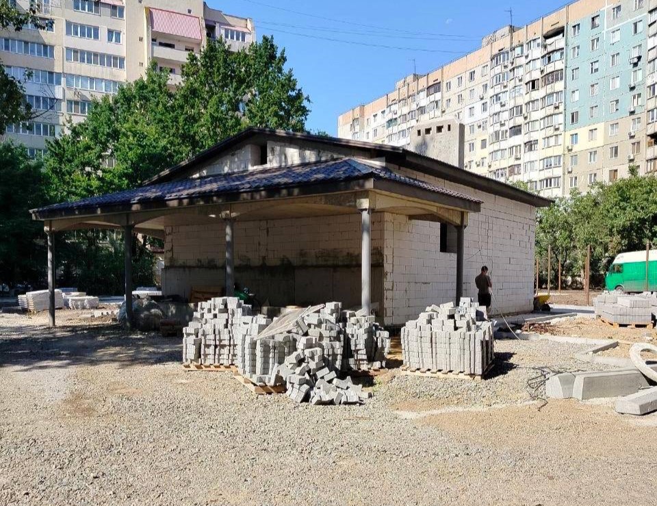 В Пересыпском районе Одессы строят новый бюветный комплекс В Пересыпском районе Одессы строят новый бюветный комплекс
