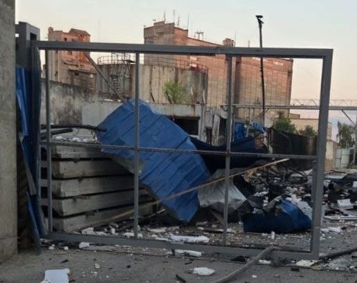 Ворог другу добу поспіль атакує портову інфраструктуру Одещини: є загиблі та поранені Враг атаковал портовую инфраструктуру Одесской области: есть погибшие и раненые