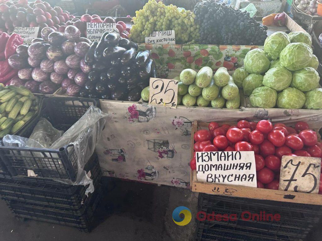 Кавун, баклажан та печериці: актуальні ціни на одеському Привозі Арбуз, баклажан и шампиньоны: актуальные цены на одесском Привозе