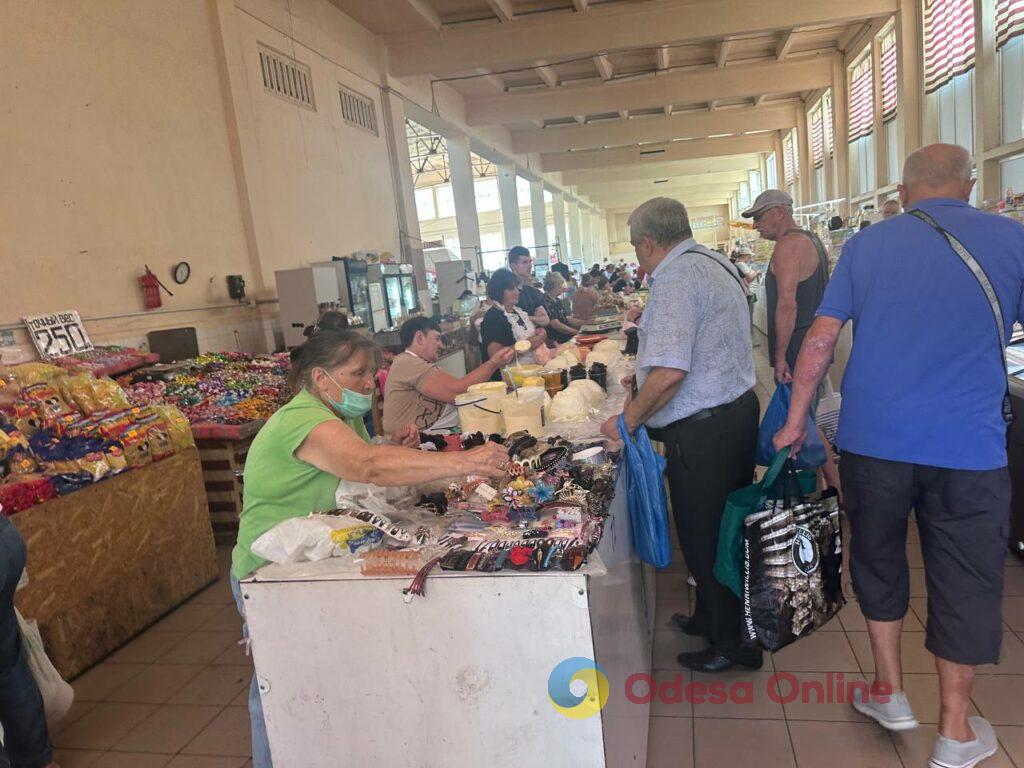 Кавун, баклажан та печериці: актуальні ціни на одеському Привозі Арбуз, баклажан и шампиньоны: актуальные цены на одесском Привозе