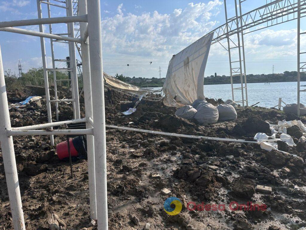 На Одещині внаслідок ракетної атаки РФ загинув 16-річний хлопець, ще семеро людей поранені В Одесской области в результате ракетной атаки РФ погиб 16-летний парень
