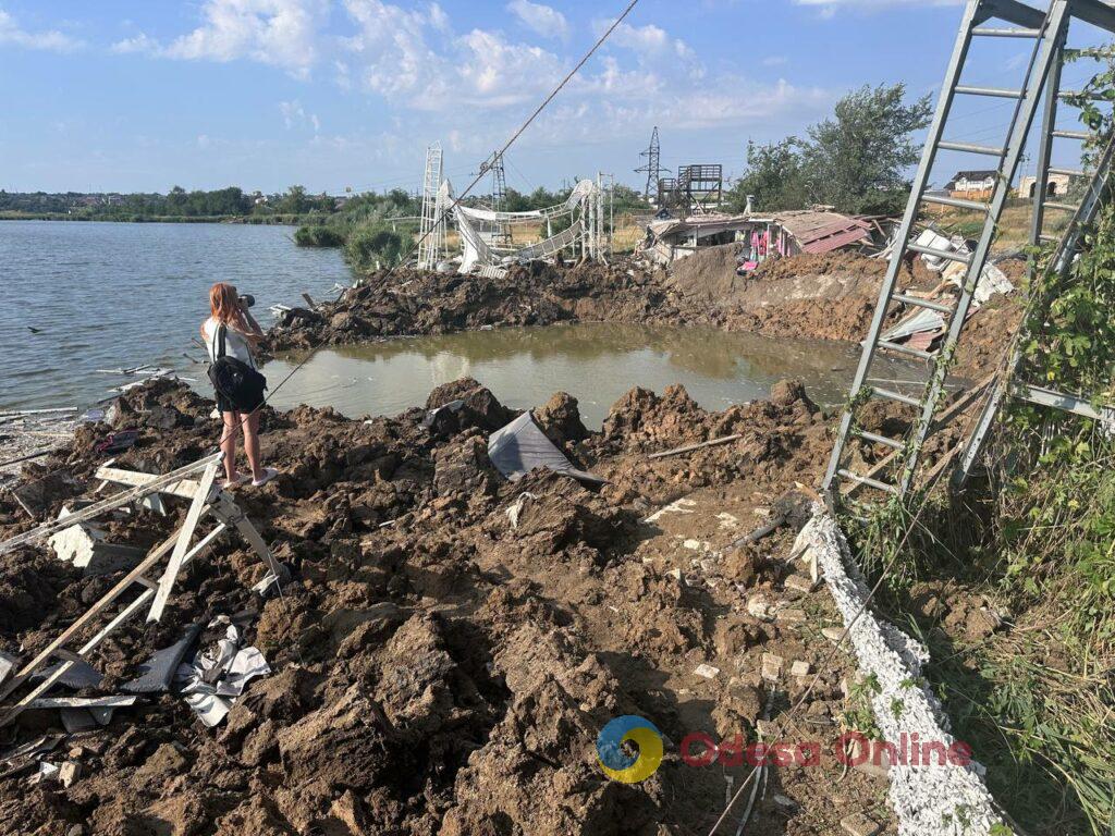 На Одещині внаслідок ракетної атаки РФ загинув 16-річний хлопець, ще семеро людей поранені В Одесской области в результате ракетной атаки РФ погиб 16-летний парень