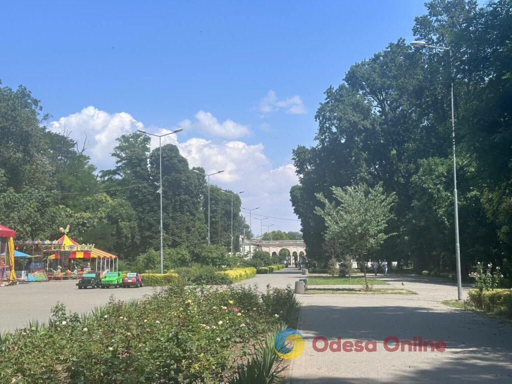 Постійні тривоги, забиті пляжі та мітинги: як минув тиждень в Одесі